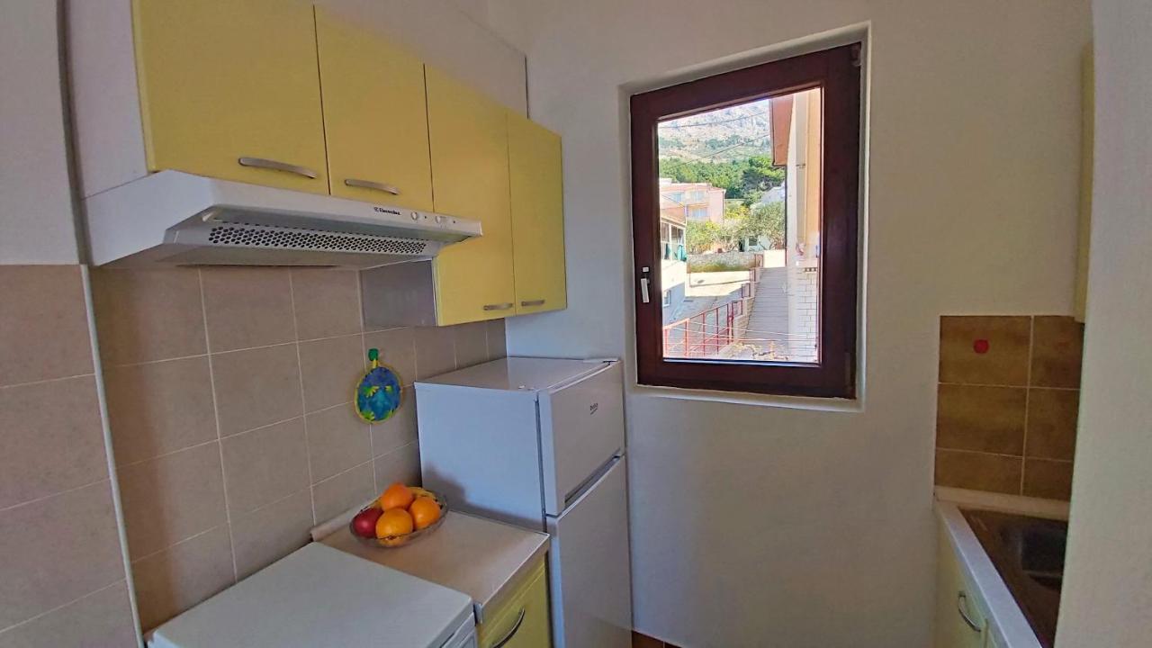 Apartment Roscic Omiš Buitenkant foto