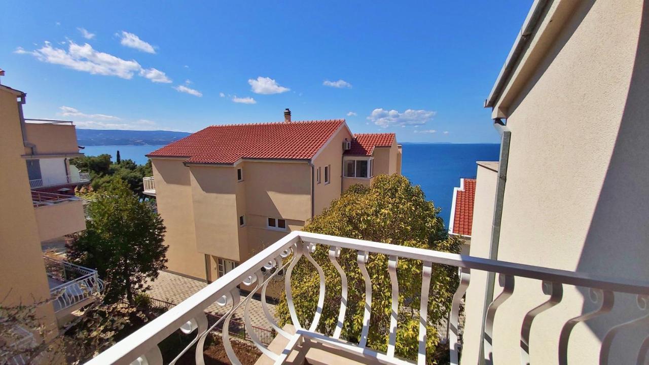Apartment Roscic Omiš Buitenkant foto