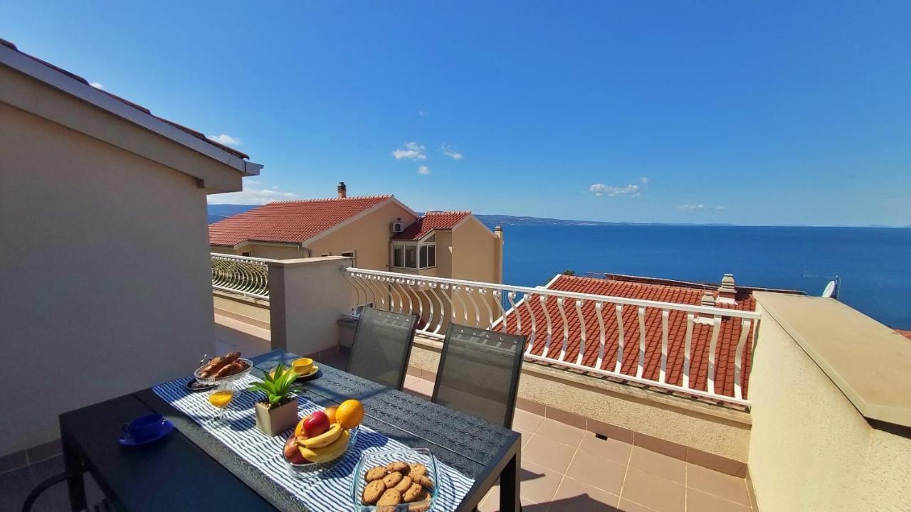 Apartment Roscic Omiš Buitenkant foto