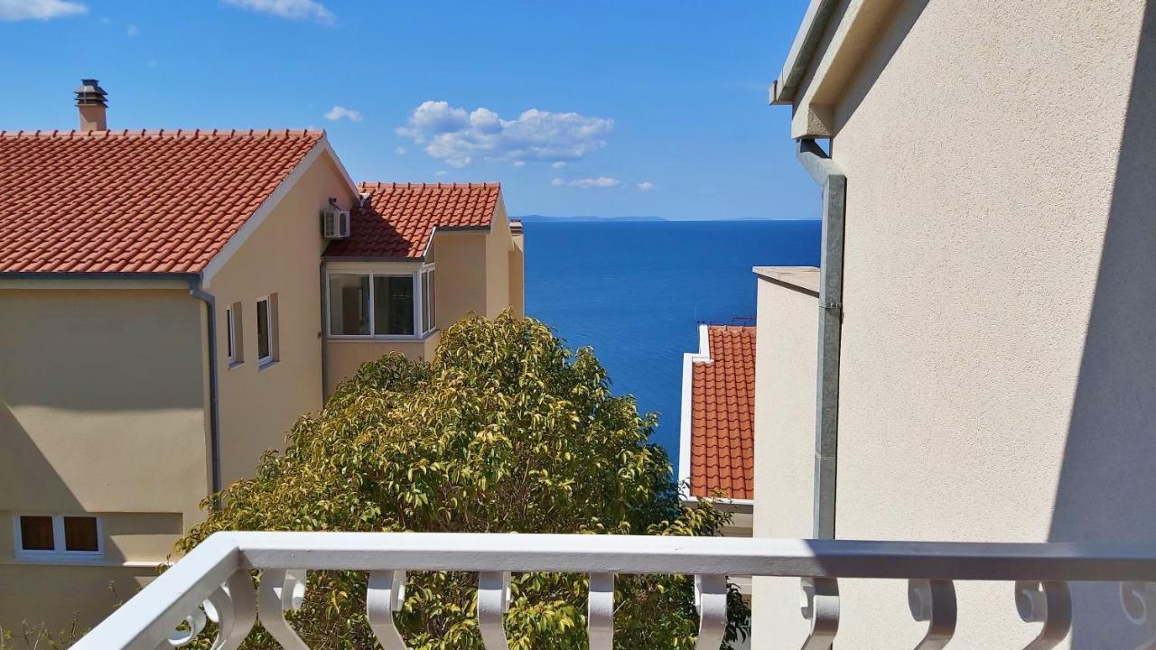 Apartment Roscic Omiš Buitenkant foto